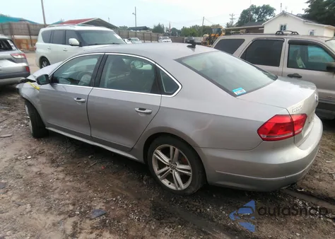 2012 Volkswagen Passat 2.0L Tdi Sel Premium z USA, uszkodzony, nr VIN 1VWCN7A39CC109458